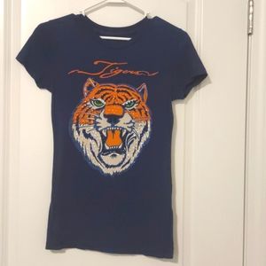 Tiger Sequin T-shirt Size Medium